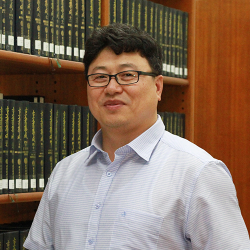 필자 강문종
