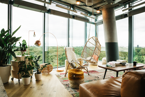 독일 베를린 소니 센터 내 WeWork 지점 광경(왼쪽)