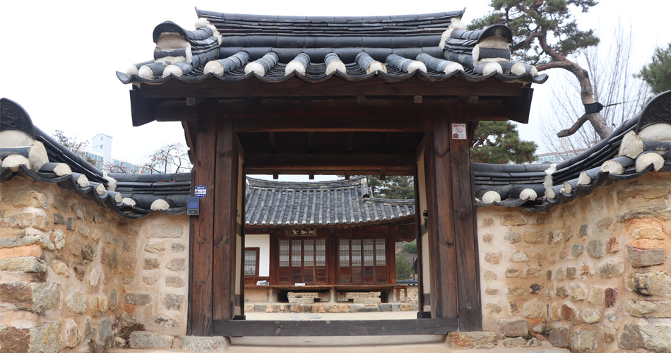 동춘당 사주문
