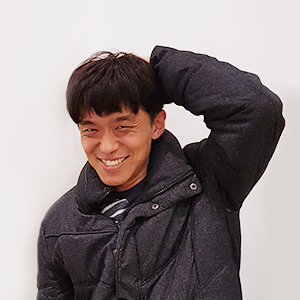 필자 김해룡