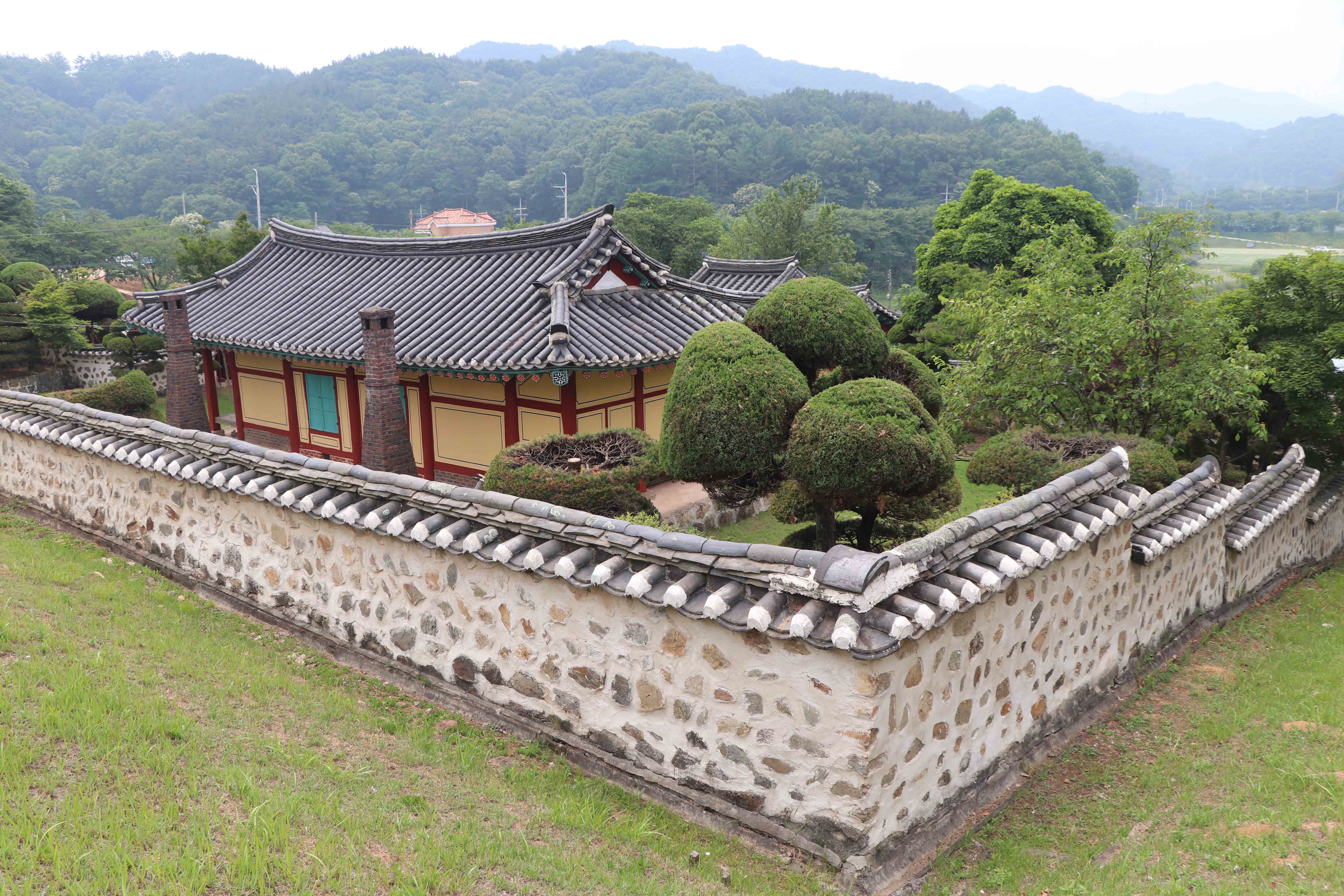 충암 김정 선생 묘소 