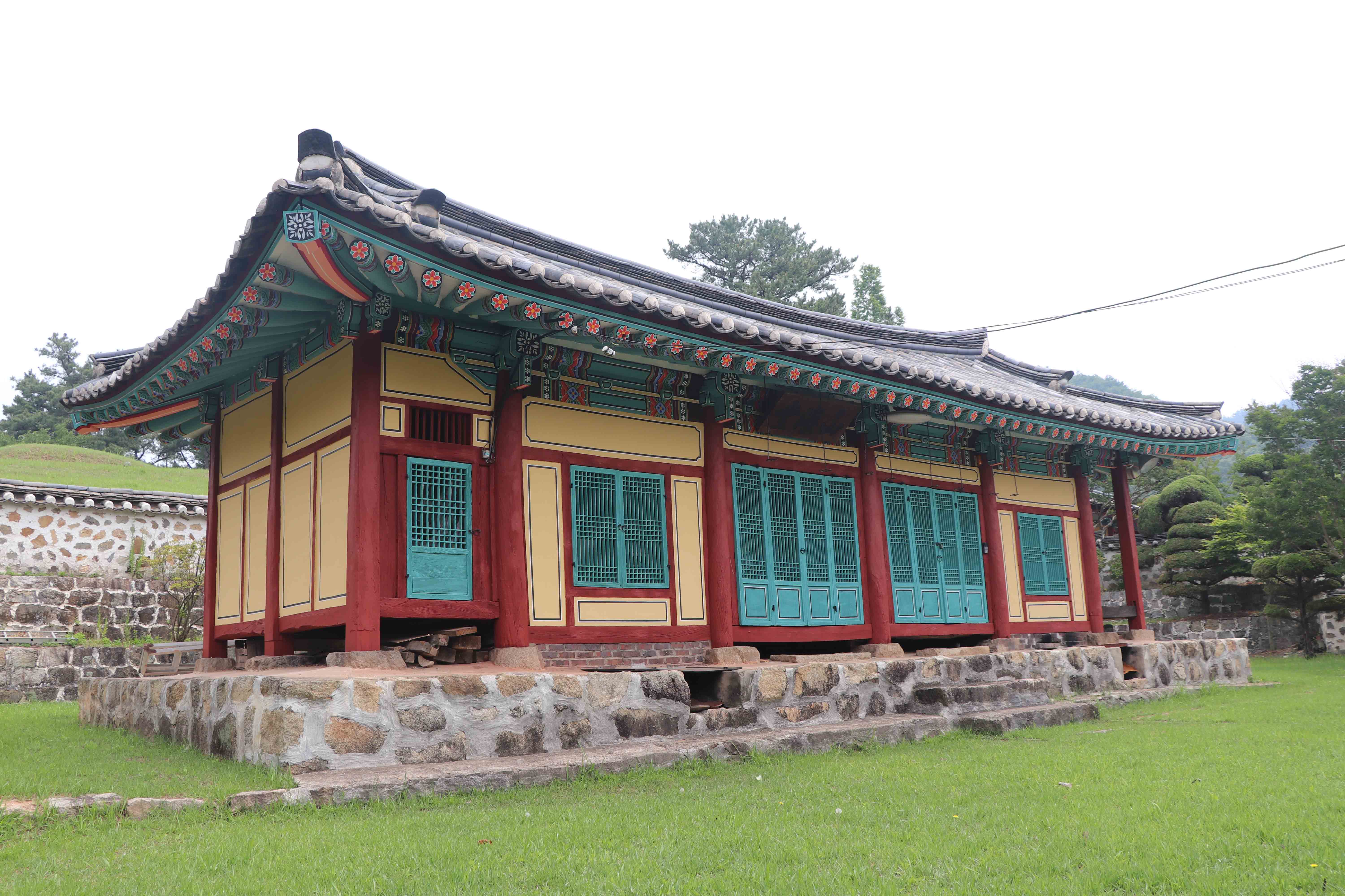 산해당 전경 