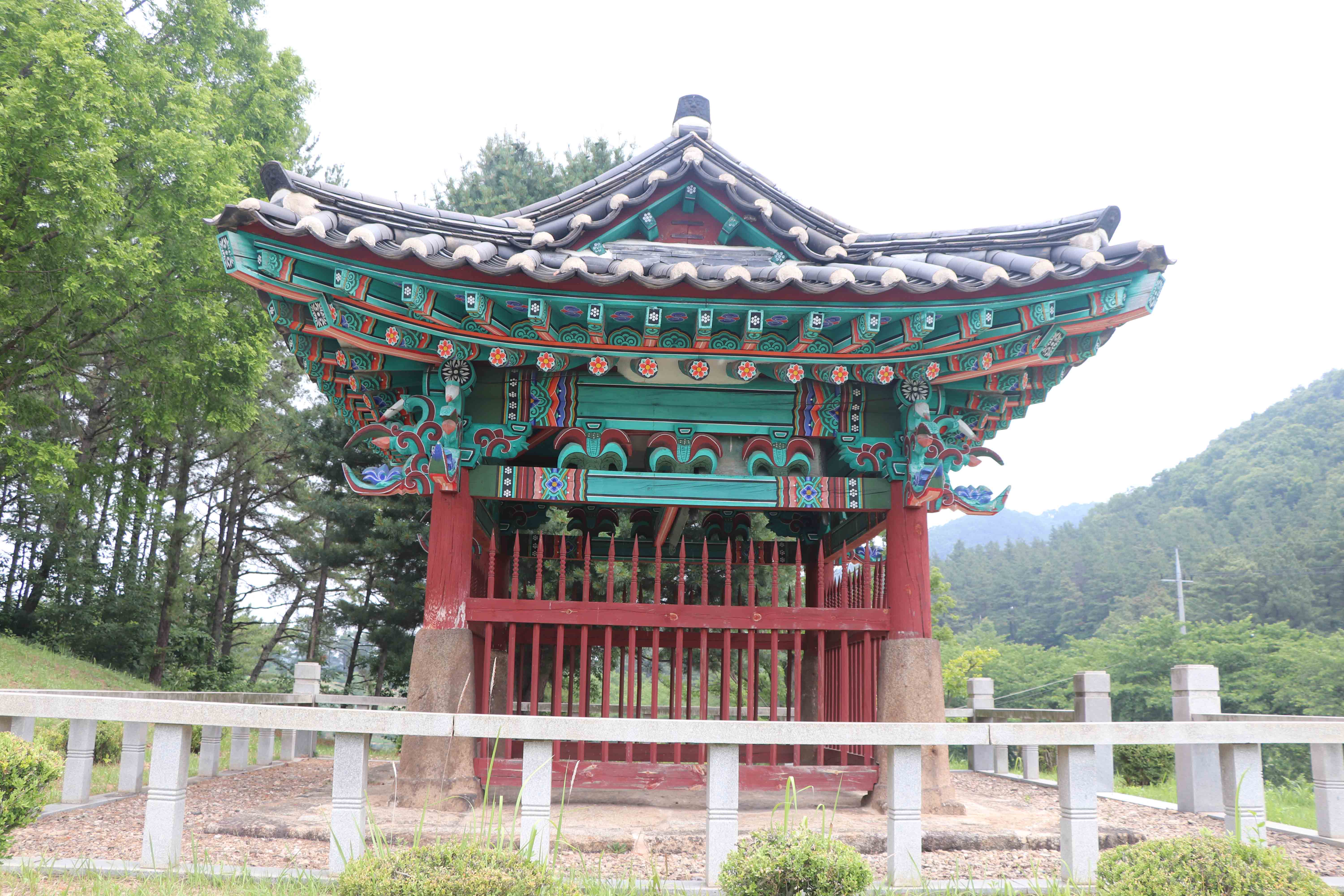 은진 송씨의 정려문 전경 