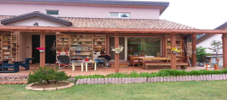 view_con_숲속작은책방_960x424