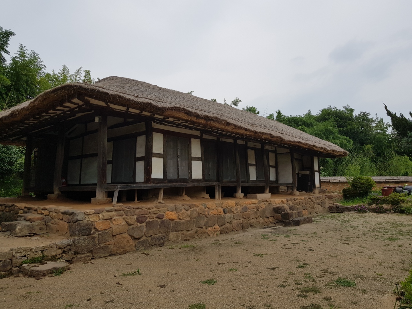 용아생가 안채 모습