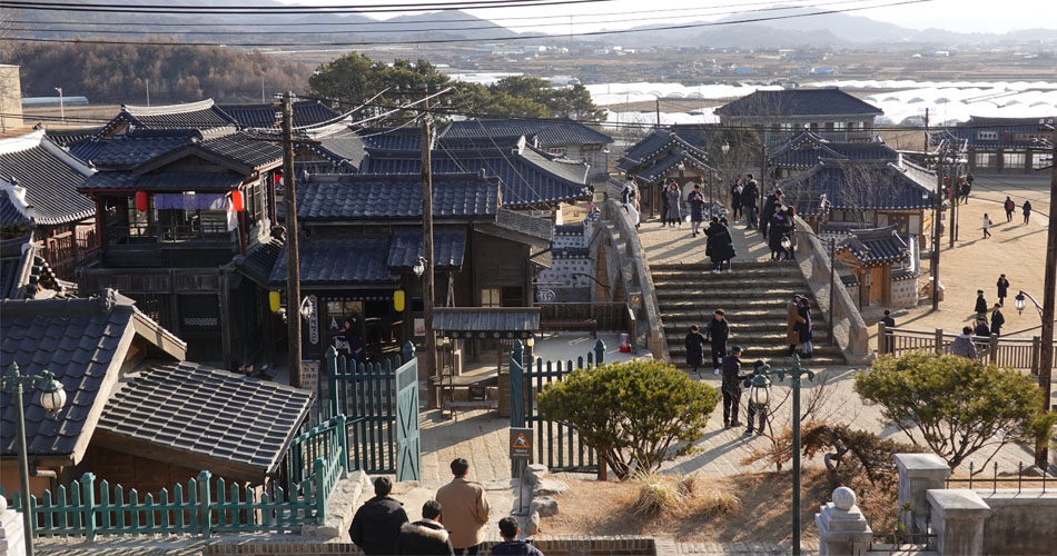 ‘글로리 호텔’에서 바라본 선샤인 스튜디오 전경 