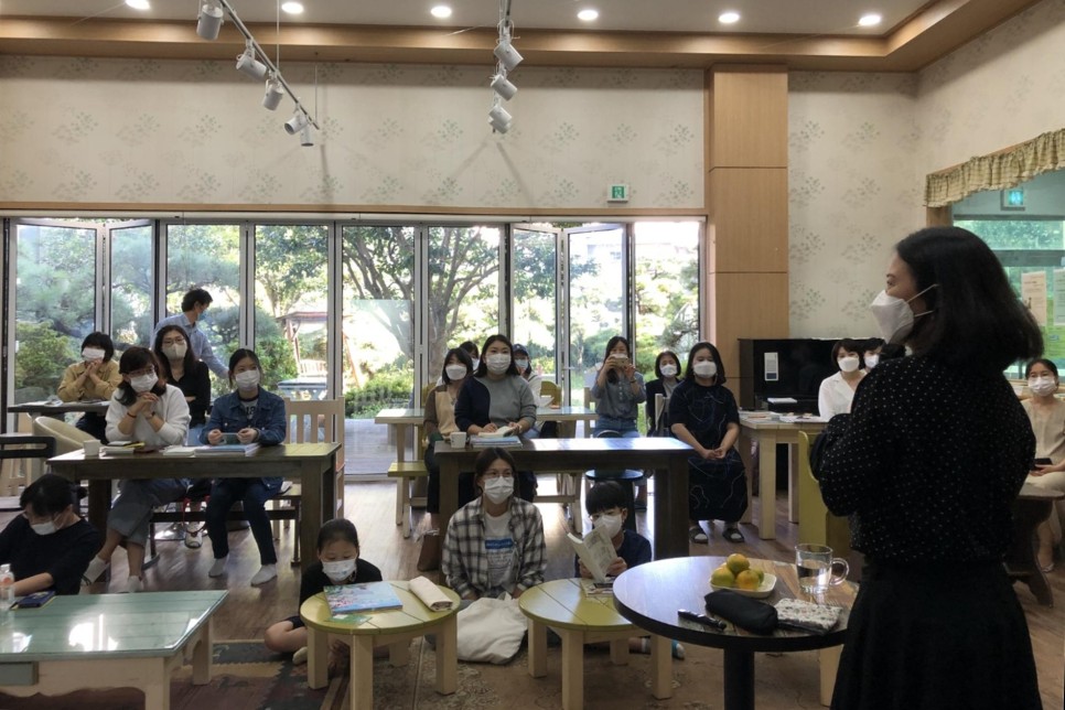 책과아이들에서 진해오디는 프로그램 장면