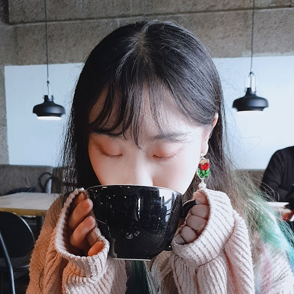 박지니 