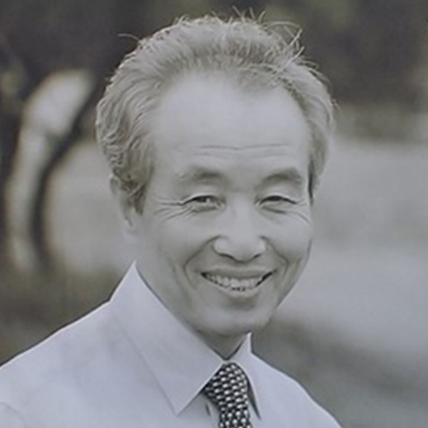 김수업