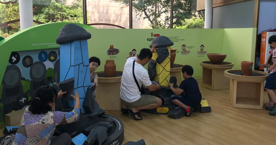 어린이 올레에 마련된 제주 전통문화 체험 코너