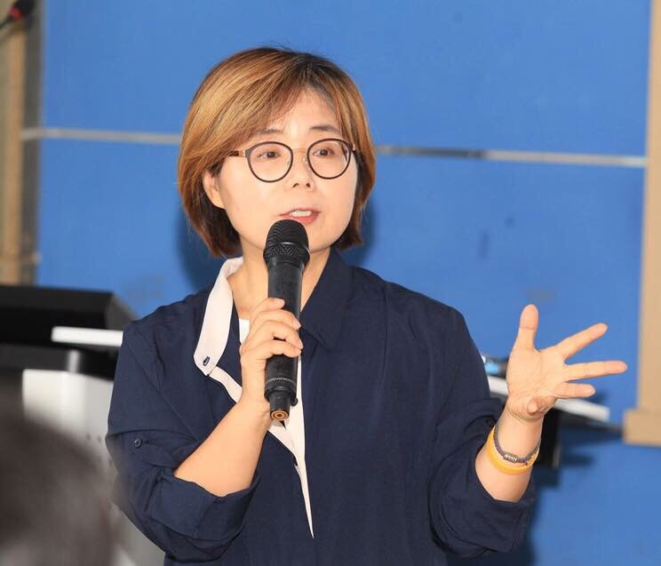 필자 권영란