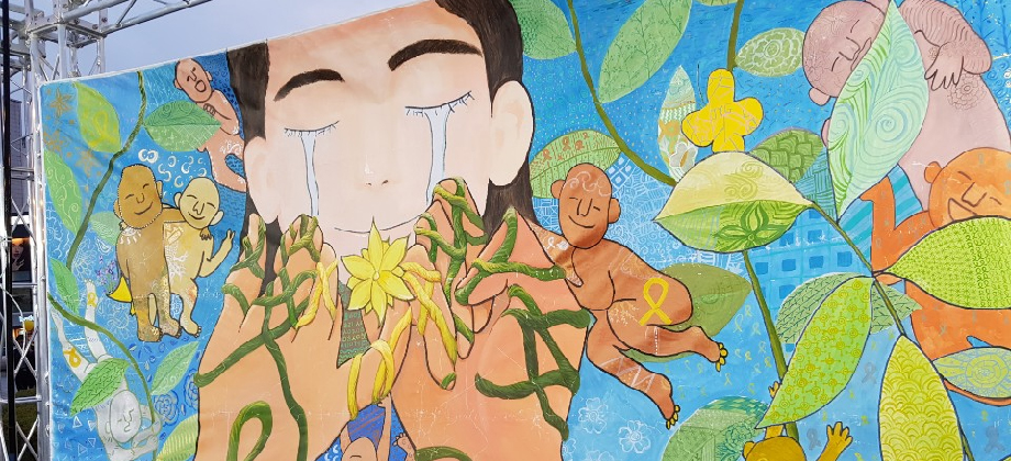 세월호의 슬픔을 표현한 그림들이 광장에 설치되었다. ⓒ조온윤 