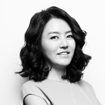 필자 손미나