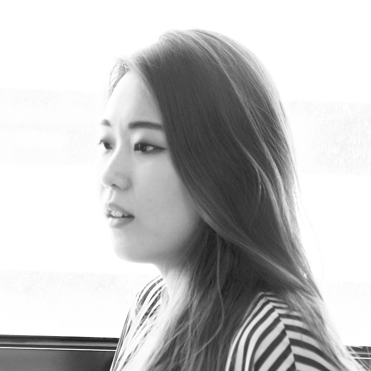 필자 김초연