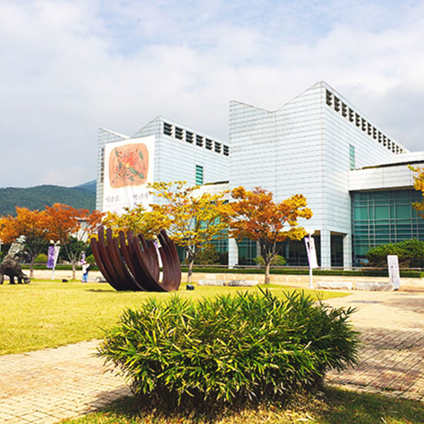 그의 삶을 걷는 시간