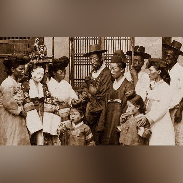 히스토리쿠스 : 역할의 변화, 위상의 추락 - 결혼과 가정 