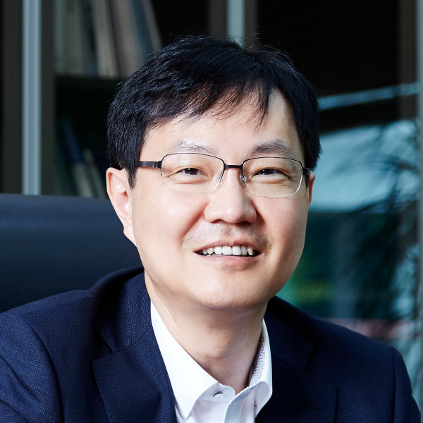 정택동 