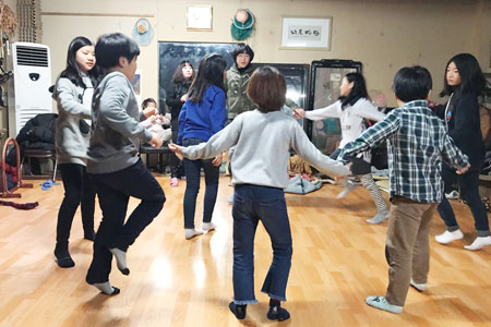 공연 연습 중인 소리나라