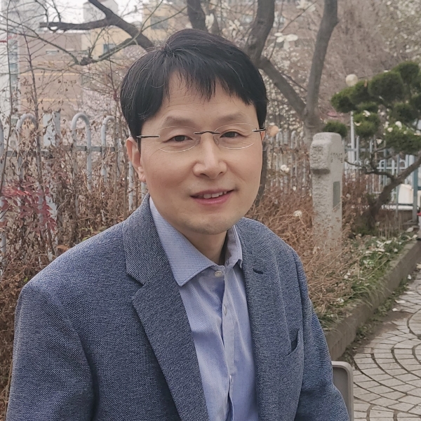 정항균